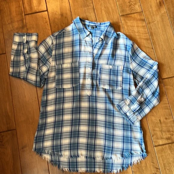 Dear John Fringed Hem Shirt - Picture 8 of 10